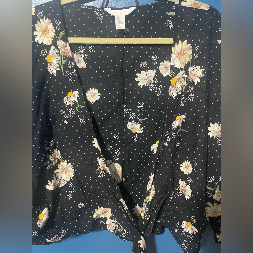 LC Lauren Conrad Black Floral Cover-Up Wrap - Picture 6 of 7